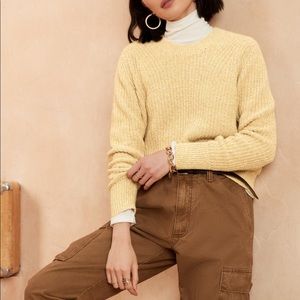 Mellow yellow cozy knit spring sweater!